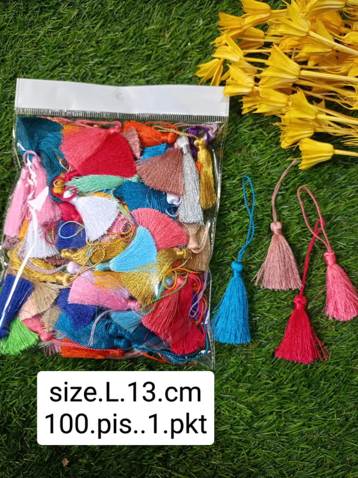 mix Tassle /120 Pcs .Pkt