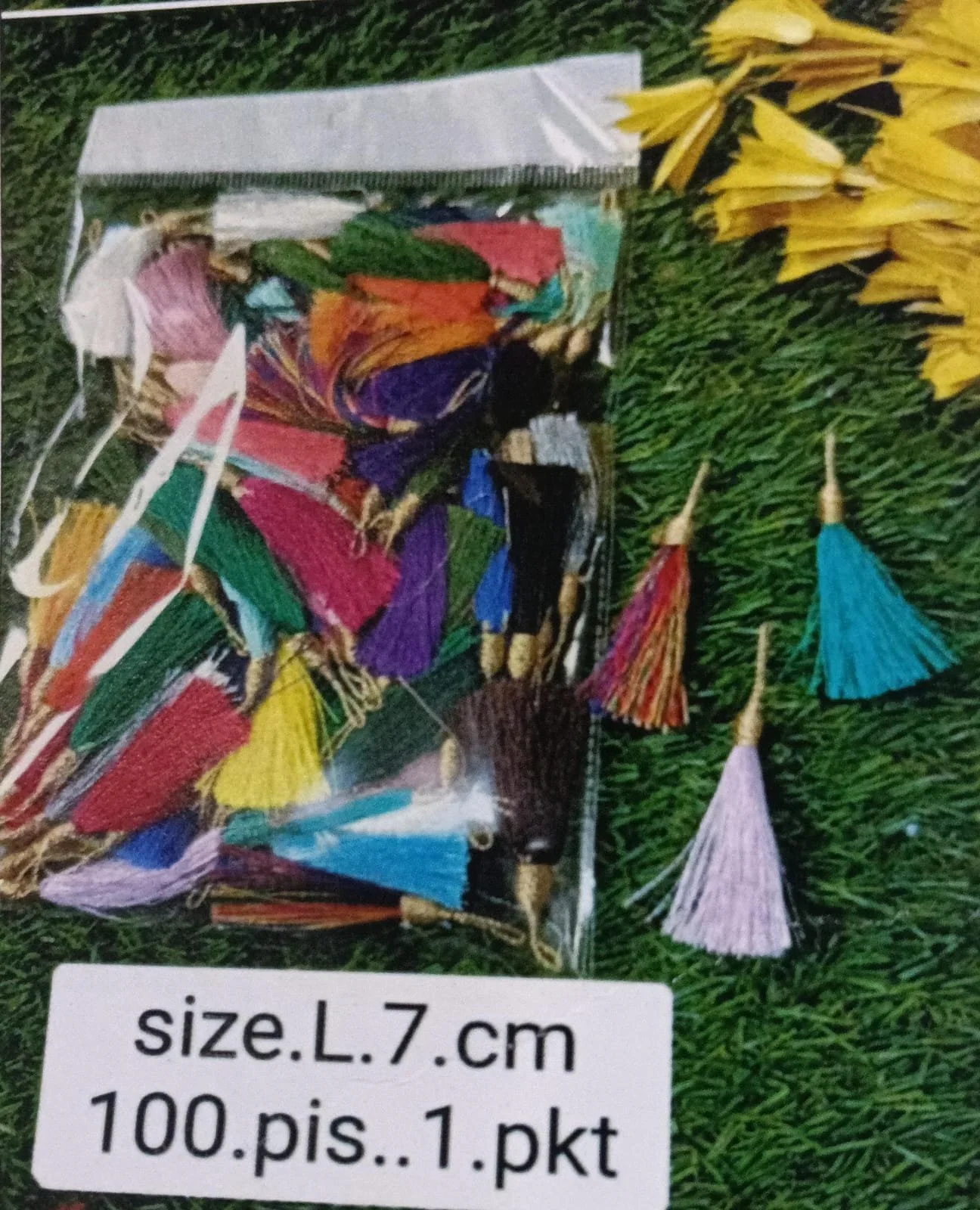 Mix colour tassle /- QTY-120 PCS PKT