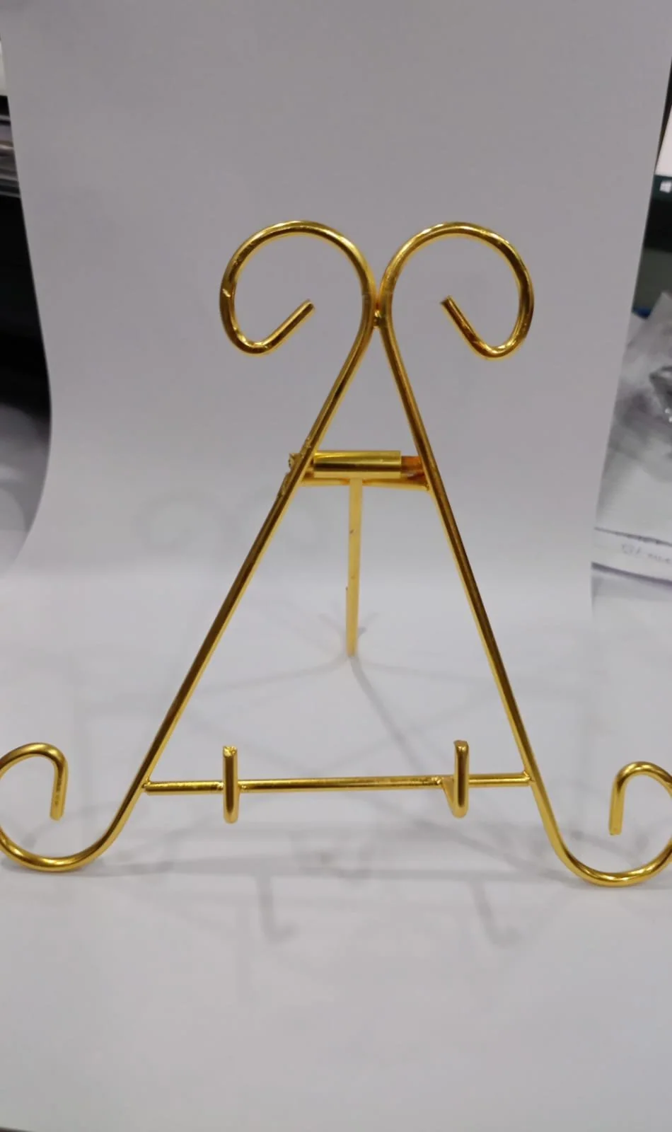 Design metal stand 6″ INCH