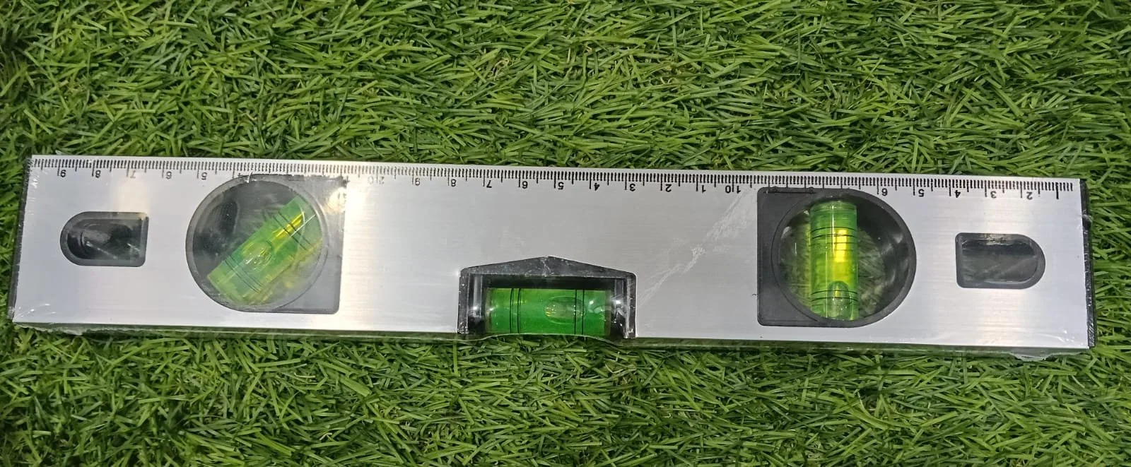 LEVELING SCALE