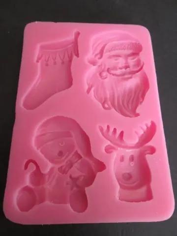 HBR 38-54 4 Cavity Cristmas Mould 52 grm